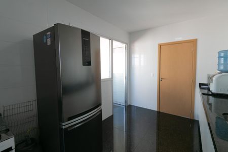 Apartamento à venda com 130m², 4 quartos e 3 vagas Apartamento à venda com 130m², 4 quartos e 3 vagasCozinha
