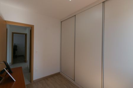 Apartamento à venda com 130m², 4 quartos e 3 vagas Apartamento à venda com 130m², 4 quartos e 3 vagasDeme Suite 1