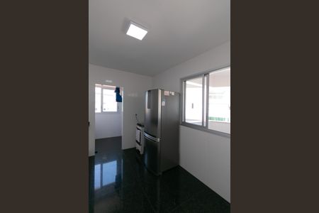 Apartamento à venda com 130m², 4 quartos e 3 vagas Apartamento à venda com 130m², 4 quartos e 3 vagasCozinha