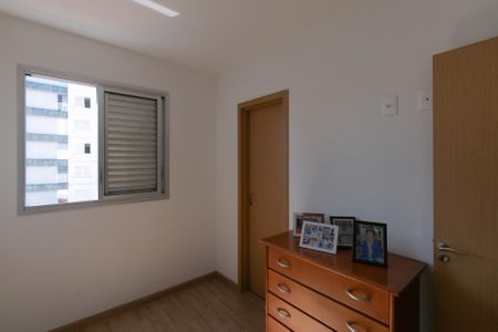 Apartamento à venda com 130m², 4 quartos e 3 vagas Apartamento à venda com 130m², 4 quartos e 3 vagasDeme Suite 1