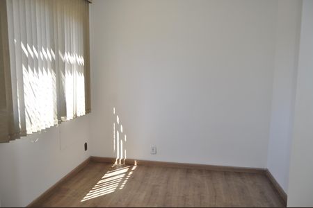 Apartamento à venda com 58m², 2 quartos e 1 vagaQuarto 2