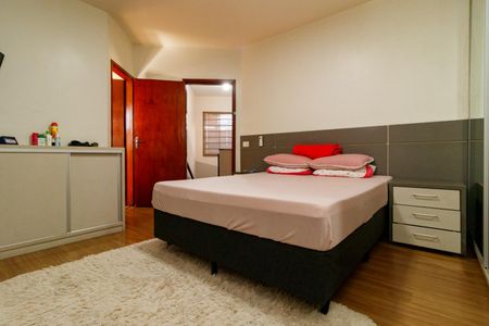 Casa à venda com 236m², 3 quartos e 1 vagaSuíte