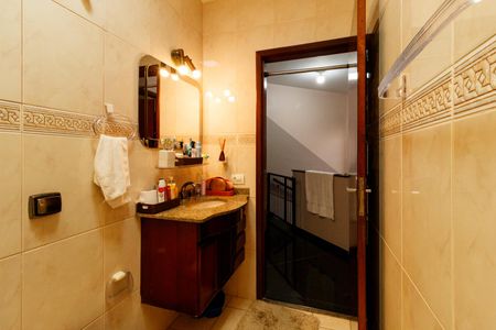 Casa à venda com 236m², 3 quartos e 1 vagaBanheiro