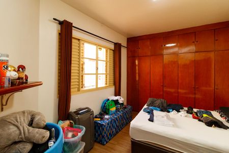 Casa à venda com 236m², 3 quartos e 1 vagaQuarto 2