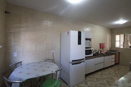 Casa de condomínio à venda com 95m², 3 quartos e 2 vagasCozinha