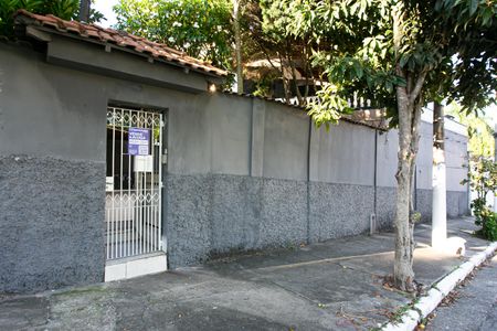 Casa à venda com 300m², 4 quartos e 7 vagasFachada