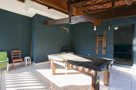 Casa à venda com 300m², 4 quartos e 7 vagasVaranda