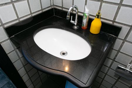 Casa à venda com 300m², 4 quartos e 7 vagasBanheiro 2