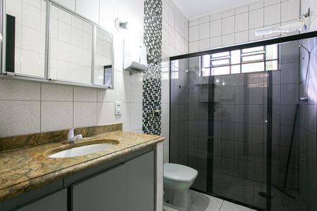 Casa à venda com 300m², 4 quartos e 7 vagasBanheiro 1