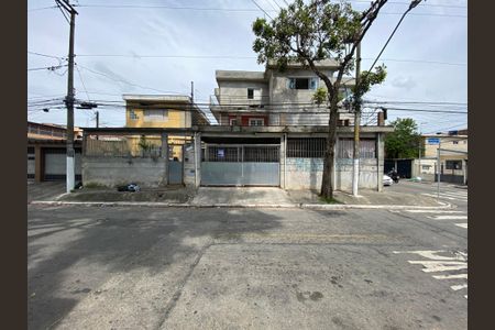 Casa à venda com 300m², 2 quartos e 3 vagas Casa à venda com 300m², 2 quartos e 3 vagasFachada com plaquinha