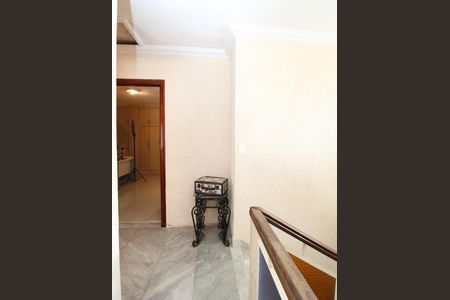 Casa à venda com 300m², 2 quartos e 3 vagasCorredor - Quartos