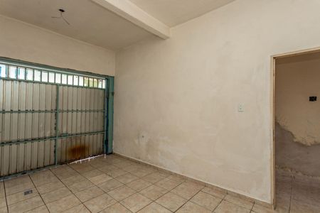 Casa à venda com 150m², 4 quartos e 1 vaga Casa à venda com 150m², 4 quartos e 1 vagaGaragem