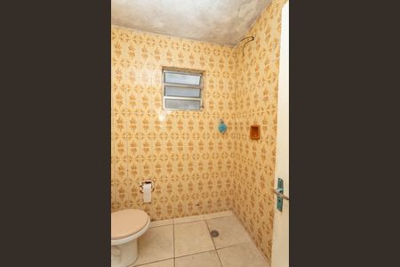 Casa à venda com 150m², 4 quartos e 1 vaga Casa à venda com 150m², 4 quartos e 1 vagaCasa 3 - banheiro