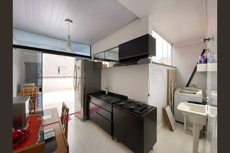 Apartamento para alugar com 74m², 2 quartos e 1 vaga
