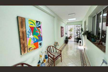 Casa à venda com 200m², 3 quartos e 3 vagas Casa à venda com 200m², 3 quartos e 3 vagasQuintal