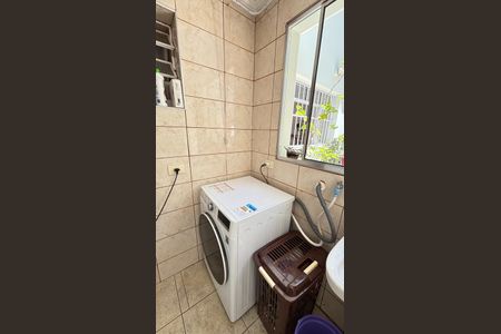 Casa à venda com 200m², 3 quartos e 3 vagas Casa à venda com 200m², 3 quartos e 3 vagasÁrea de Serviço