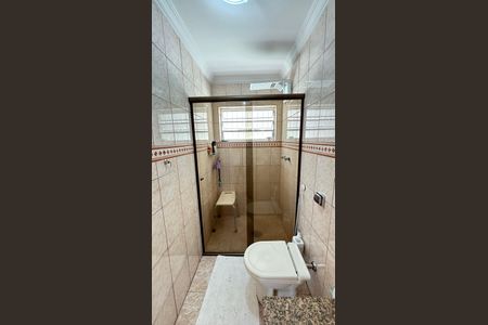 Casa à venda com 200m², 3 quartos e 3 vagas Casa à venda com 200m², 3 quartos e 3 vagasBanheiro da Suíte