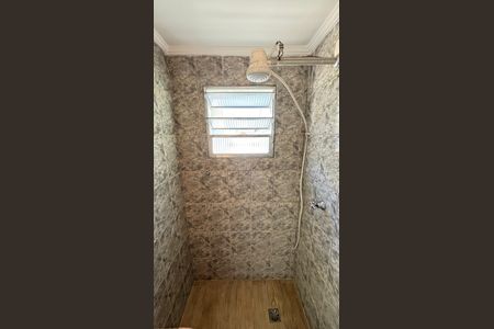 Casa à venda com 200m², 3 quartos e 3 vagas Casa à venda com 200m², 3 quartos e 3 vagasChurrasqueira - Banheiro