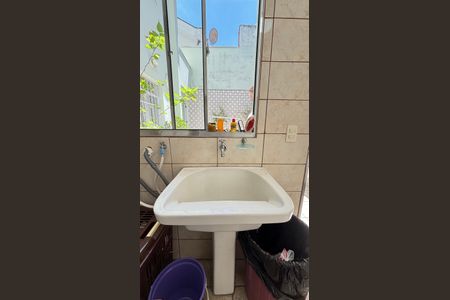 Casa à venda com 200m², 3 quartos e 3 vagas Casa à venda com 200m², 3 quartos e 3 vagasÁrea de Serviço