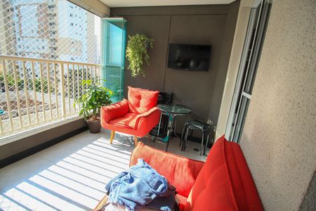 Apartamento à venda com 74m², 3 quartos e 1 vaga Apartamento à venda com 74m², 3 quartos e 1 vagaVaranda da Sala
