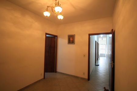 Casa à venda com 145m², 7 quartos e 2 vagas Casa à venda com 145m², 7 quartos e 2 vagasQuarto 2