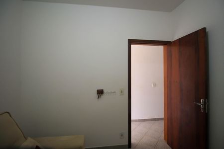 Casa à venda com 145m², 7 quartos e 2 vagas Casa à venda com 145m², 7 quartos e 2 vagasQuarto 4