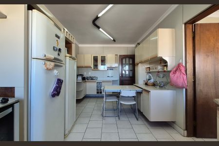 Apartamento à venda com 148m², 3 quartos e 2 vagasCozinha