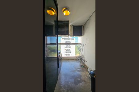 Apartamento à venda com 70m², 1 quarto e 2 vagas Apartamento à venda com 70m², 1 quarto e 2 vagasÁrea de Serviço