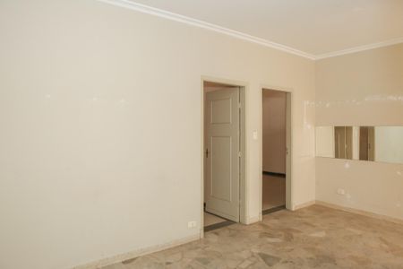 Casa à venda com 250m², 3 quartos e 3 vagas Casa à venda com 250m², 3 quartos e 3 vagasSegundo Andar