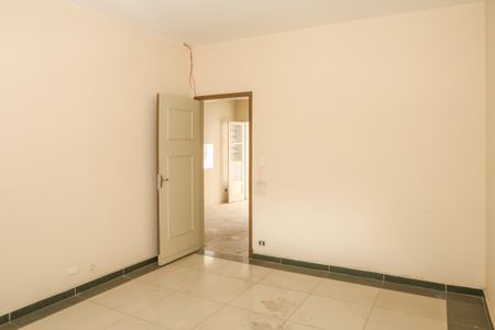 Casa à venda com 250m², 3 quartos e 3 vagas Casa à venda com 250m², 3 quartos e 3 vagasQuarto 3