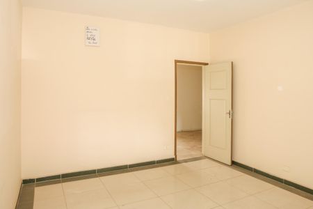 Casa à venda com 250m², 3 quartos e 3 vagas Casa à venda com 250m², 3 quartos e 3 vagasQuarto 2