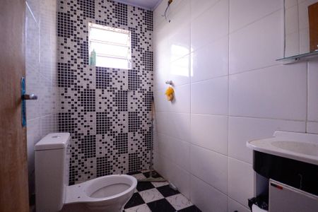 Casa à venda com 65m², 2 quartos e 1 vaga Casa à venda com 65m², 2 quartos e 1 vagaBanheiro
