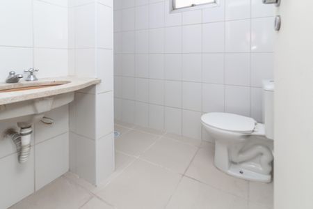 Apartamento à venda com 100m², 3 quartos e 1 vaga Apartamento à venda com 100m², 3 quartos e 1 vagaBanheiro da Suíte