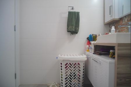 Casa à venda com 212m², 4 quartos e 1 vaga Casa à venda com 212m², 4 quartos e 1 vagaBanheiro da Suíte
