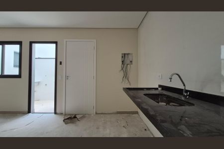 Apartamento à venda com 45m², 2 quartos e 1 vaga Apartamento à venda com 45m², 2 quartos e 1 vagaCozinha