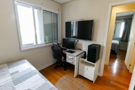 Apartamento à venda com 96m², 4 quartos e 2 vagasSuíte 1