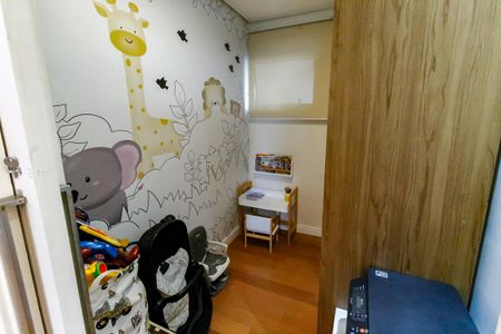 Apartamento à venda com 96m², 4 quartos e 2 vagasQuarto 2