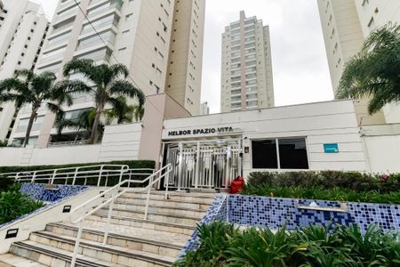 Apartamento à venda com 96m², 4 quartos e 2 vagasFachada e portaria