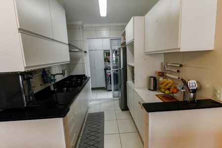 Apartamento à venda com 96m², 4 quartos e 2 vagasCozinha