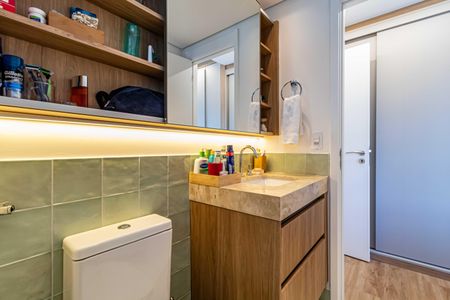 Apartamento à venda com 76m², 2 quartos e 1 vagaBanheiro da Suíte
