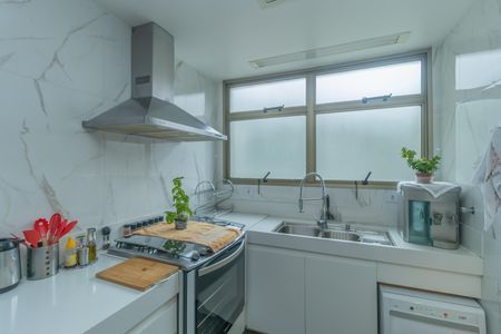 Apartamento à venda com 149m², 4 quartos e 2 vagasCozinha