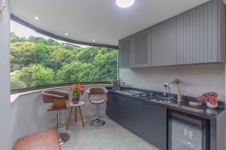 Apartamento à venda com 149m², 4 quartos e 2 vagasSala