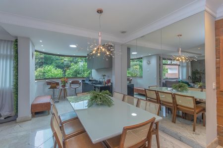 Apartamento à venda com 149m², 4 quartos e 2 vagasSala