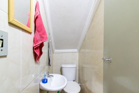 Casa à venda com 106m², 2 quartos e 1 vagaLavabo