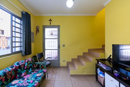 Casa à venda com 106m², 2 quartos e 1 vagaSala