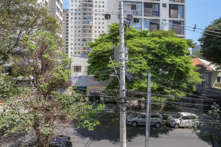 Casa à venda com 220m², 4 quartos e 3 vagas Casa à venda com 220m², 4 quartos e 3 vagasVista do Quarto 4
