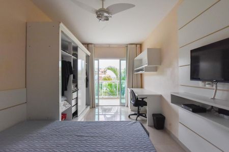 Casa à venda com 297m², 4 quartos e 2 vagasSuíte 3