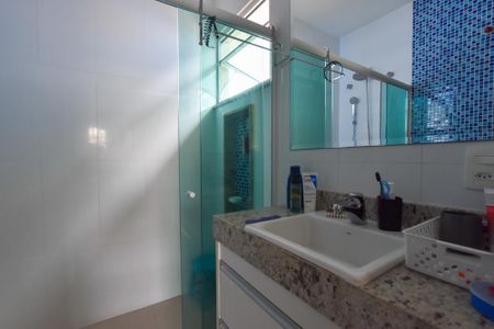 Casa à venda com 297m², 4 quartos e 2 vagasBanheiro da Suíte 3