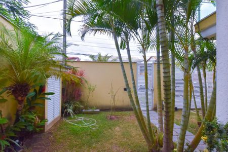 Casa à venda com 297m², 4 quartos e 2 vagasVista da Suíte 1