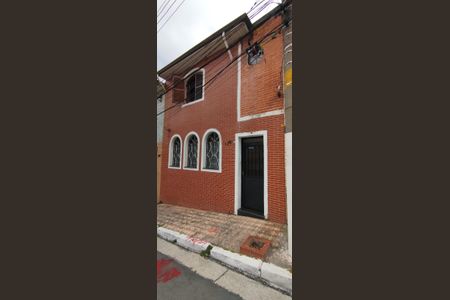 Casa à venda com 150m², 3 quartos e sem vaga Casa à venda com 150m², 3 quartos e sem vagaFachada